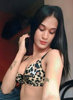 Mistress Queen Shemale Ayushi - Transsexual escort in Kolkata Photo 5 of 8