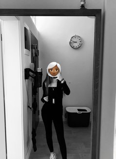 Mistress Radika Sharma - escort in New Delhi Photo 7 of 8