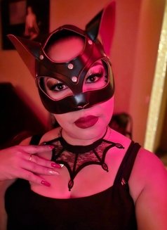 Mistress Regina Cross - Dominadora in Pattaya Photo 9 of 10