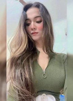 Mistress Ritz Singh - Transsexual escort in New Delhi Photo 4 of 10