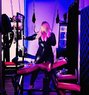 Mistress Royale - dominatrix in Monaco Photo 7 of 22
