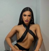 Strong legs to fuck your tight ass - Acompañantes transexual in Bangkok Photo 21 of 23