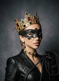 Mistress - escort in Abu Dhabi Photo 4 of 5