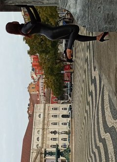 Mistress Sakura - dominatrix in Barcelona Photo 4 of 5