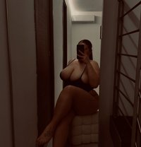 Mistress Shemale Available - Acompañantes transexual in Pune