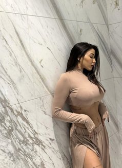 Mistress Shemale - Transsexual escort in New Delhi Photo 6 of 8