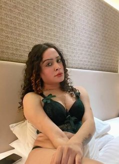 Mistress Shemale - Acompañantes transexual in Pune Photo 4 of 9