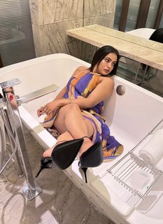 Mistress Shemale - Acompañantes transexual in Pune Photo 1 of 10