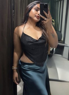 Mistress Shemale - Acompañantes transexual in Pune Photo 8 of 10