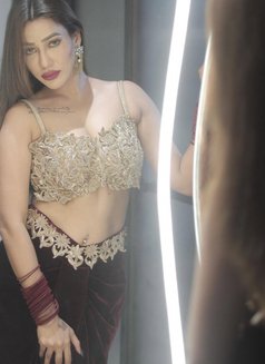 Mistress Shemale - Transsexual escort in Surat Photo 9 of 13