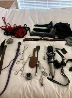 Mistress Sloane - dominatrix in Angeles City Photo 10 of 11