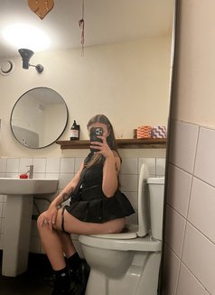 Mistress Sloane - dominatrix in Toronto Photo 6 of 11
