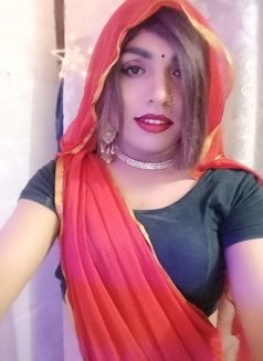 Mistress Sonam - Transsexual escort in New Delhi Photo 14 of 17