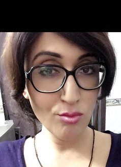 Mistress Soniya - Transsexual escort in New Delhi Photo 11 of 14