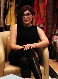 Mistress Soniya - Transsexual escort in New Delhi Photo 13 of 14