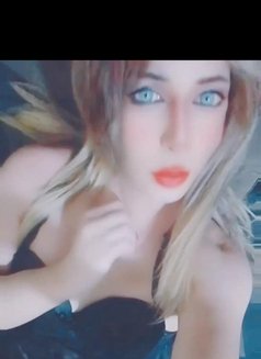 Mistress Tati - Transsexual escort in Beirut Photo 3 of 18