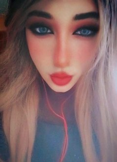 Mistress Tati - Transsexual escort in Beirut Photo 9 of 18