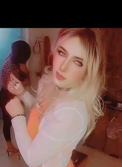 Mistress Tati - Transsexual escort in Beirut Photo 10 of 18