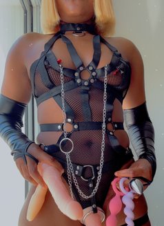 Mistress Jessy - dominatrix in Dubai Photo 6 of 8