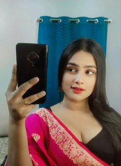 Mistress Tinni - Transsexual escort in Kolkata Photo 3 of 9