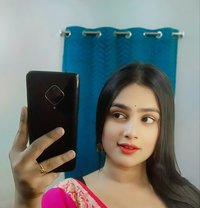 Mistress Tinni - Transsexual escort in Mumbai