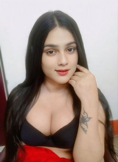 Online session with cute shemale - Transsexual escort in Mumbai Photo 3 of 8