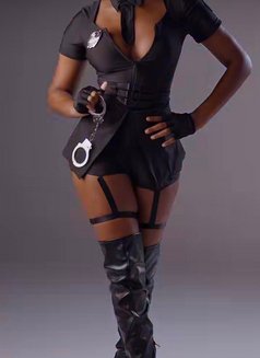 Mistress - dominatrix in Kampala Photo 5 of 5
