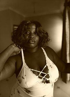 Mistress - escort in Kampala Photo 2 of 4