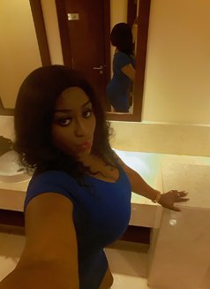 Mistress Vina - puta in Accra Photo 5 of 5