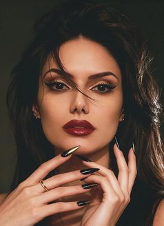 MISTRESS VIXEN NOIR - BDSM - Dominadora in Berlin Photo 20 of 29