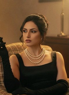 MISTRESS VIXEN NOIR - BDSM - Dominadora in Berlin Photo 25 of 29