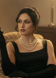 MISTRESS VIXEN NOIR - BDSM - Dominadora in Berlin Photo 17 of 18