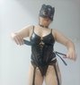 Mistress with happy ending full servi - Masajista in Al Manama Photo 1 of 30