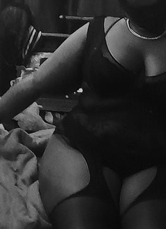 Mistress X - dominatrix in Nairobi Photo 2 of 4