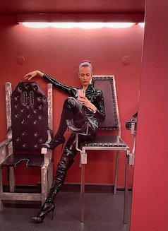 Mistress Yuna - dominatrix in Tbilisi Photo 3 of 9