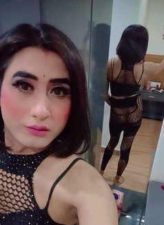 Mistress Zareen - Transsexual escort in New Delhi Photo 2 of 7