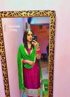 Mistress Zareen - Transsexual escort in New Delhi Photo 3 of 7