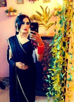 Mistress Zareen - Transsexual escort in New Delhi Photo 7 of 7