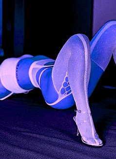 Mistress Zeta Belle - dominatrix in Singapore Photo 7 of 7
