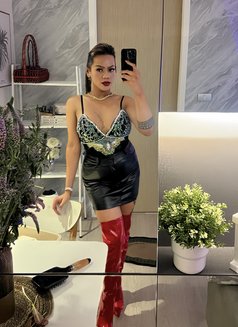 MistressAdriana for Smoking so Hot&high - Transsexual escort in Bangkok Photo 29 of 29