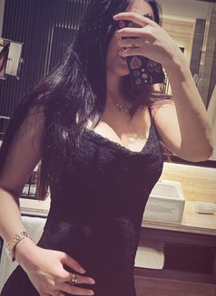 Anna - Tall independent - puta in Dubai Photo 4 of 5