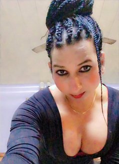Mistressmanvi - Acompañantes transexual in Ahmedabad Photo 2 of 11