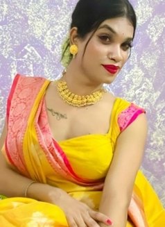 Misty Roy - Transsexual escort in Kolkata Photo 3 of 8