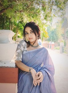 Mita Roy - escort in Kolkata Photo 3 of 6