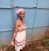 Mitchelle - Intérprete de adultos in Kiambu