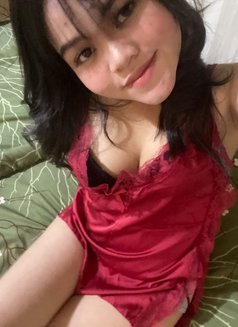 Mitha Young Girl - puta in Jakarta Photo 4 of 4