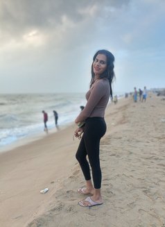 Mithra - Transsexual escort in Chennai Photo 3 of 4