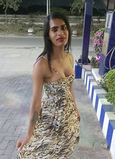 Mithra - Transsexual escort in Chennai Photo 5 of 7