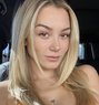 Mitradas - Transsexual escort agency in Al Manama Photo 2 of 2