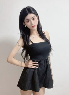 Miu Miu - puta in Hangzhou Photo 4 of 5